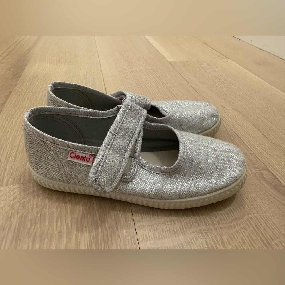 CIENTA Girls Silver Maryjane Shoes - Size 30 / US 12.5